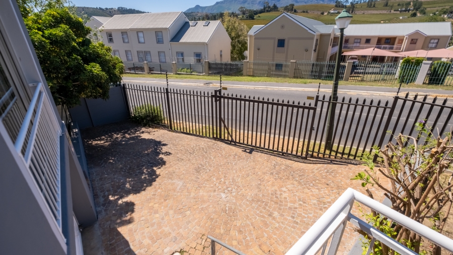 To Let 3 Bedroom Property for Rent in Klein Welgevonden Western Cape